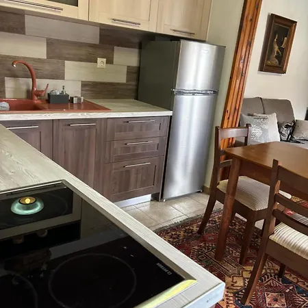 Amfipolis Root House * Proti