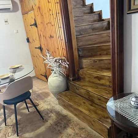 Amfipolis Root House * Proti